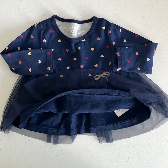 Carter’s Peplum 2 piece Set, Size 9M - Picture 4 of 6